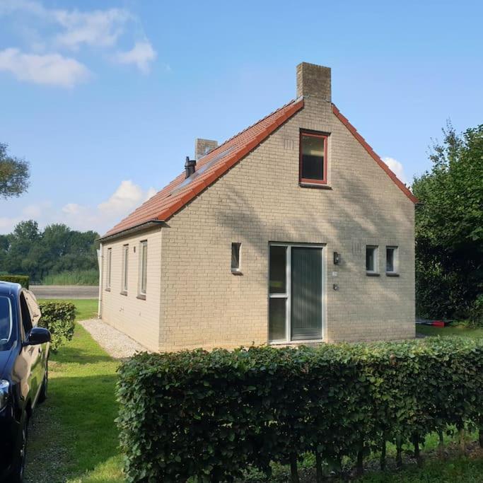 Gezellige Vakantiewoning Aan Het Water In Ewijk - Recreational Only No Workers 外观 照片