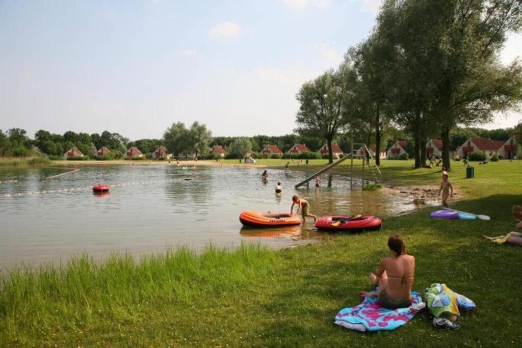 Gezellige Vakantiewoning Aan Het Water In Ewijk - Recreational Only No Workers 外观 照片