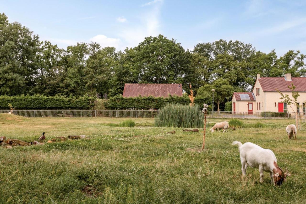Gezellige Vakantiewoning Aan Het Water In Ewijk - Recreational Only No Workers 外观 照片