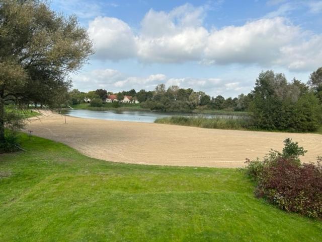 Gezellige Vakantiewoning Aan Het Water In Ewijk - Recreational Only No Workers 外观 照片