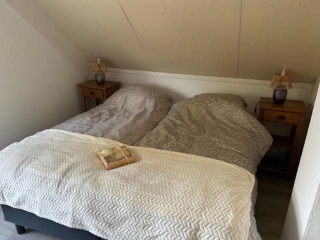 Gezellige Vakantiewoning Aan Het Water In Ewijk - Recreational Only No Workers 外观 照片